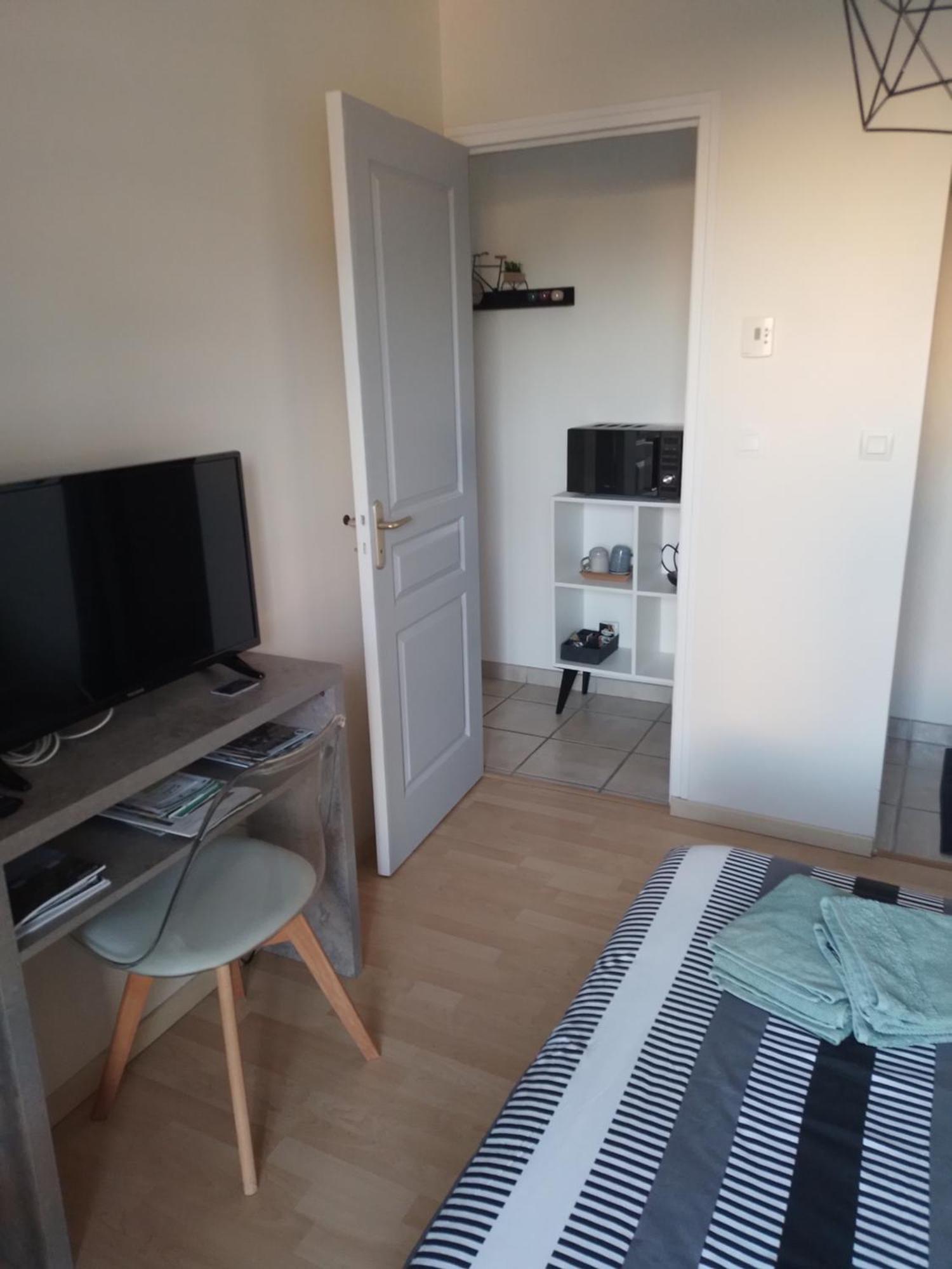 Chambre Agreable Au Calme Saint-Hilaire-Petitville Екстериор снимка